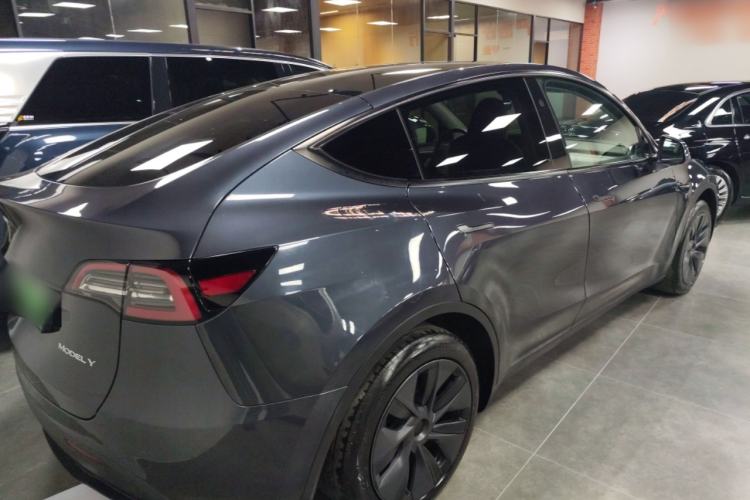 Used Tesla Model Y 2024 Rear-Wheel-Drive Version Rear Right 45 Deg