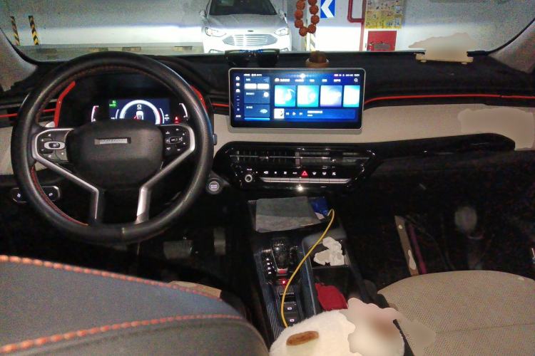 Used Haval LHERY 2021 High-Performance Version 1.5T Golden Rabbit Center Console