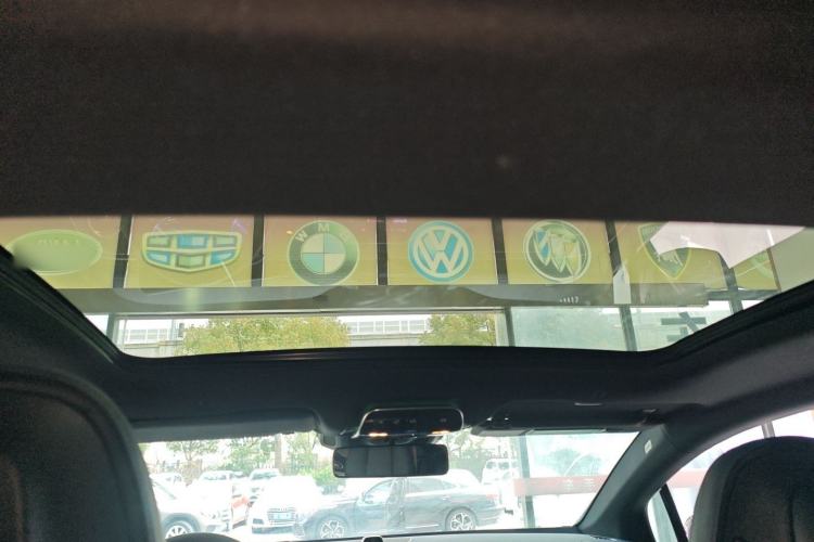 Used Mercedes-Benz EQE 2022 350 Luxury Edition Headliner