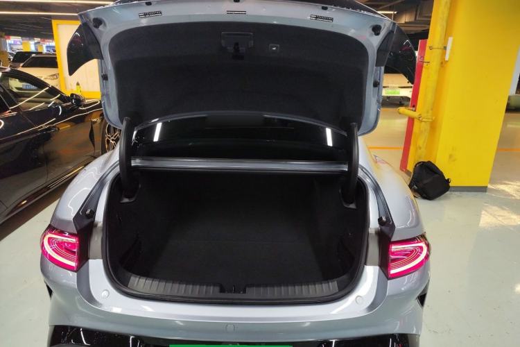 Used Xiaomi Auto SU7 Ultra 2025 Ultra Model Trunk