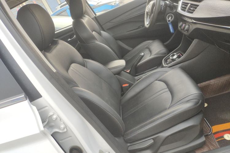 Used Baojun 360 2019 1.5L Automatic Elite Version China VI