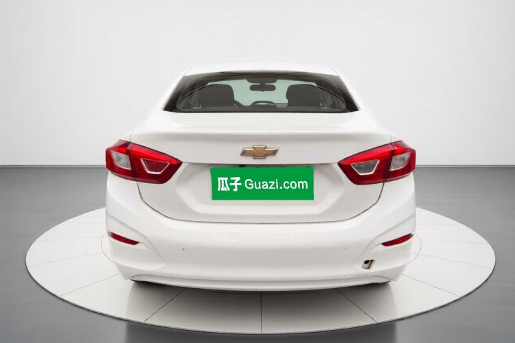 Used Chevrolet Cruze 2018 320 Automatic Pioneer Sunroof Edition
