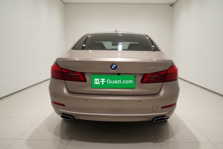 Used BMW 5 Series 2018 Facelifted 530Li Luxury Edition Premium Package Exterior 4