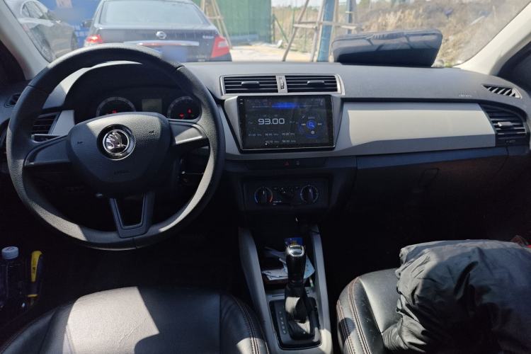 Used Skoda Fabia 2017 1.4L Automatic Car Enjoy Edition
