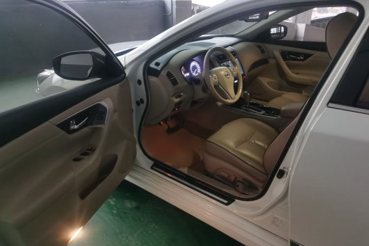 Used Nissan Teana 2015 Duke 2.5L XV Champions League Glory Edition
