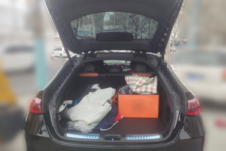 Used Mercedes-Benz GLC Coupe 2024 GLC 260 4MATIC Coupe SUV
