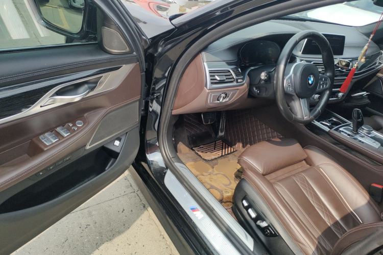 Used BMW 7 Series 2021 730Li M Sport Package
