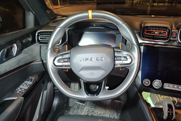 Used Lynk & Co 02 Hatchback 2021 2.0TD Halo Driving Control Kit Edition Steering Wheel