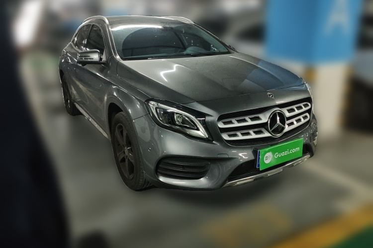 Used Mercedes-Benz GLA 2019 GLA 200 Fashion Model Front Right 45 Deg