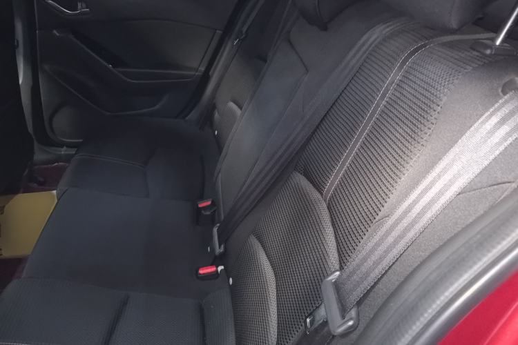 Used Mazda 3 Axela 2019 Cloud-Controlled Sedan 1.5L Automatic Luxury Model China VI Standard