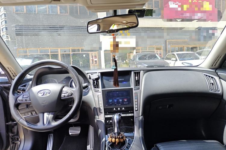 Used Infiniti Q50L 2016 2.0T Elite Sport Edition Center Console