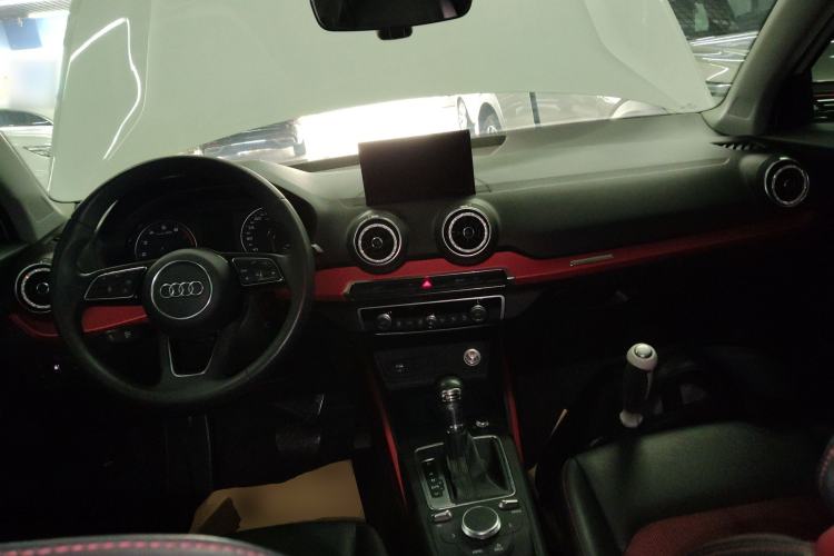 Used Audi Q2L 2018 35 TFSI Fashion Dynamic Version China VI Emission Standard
