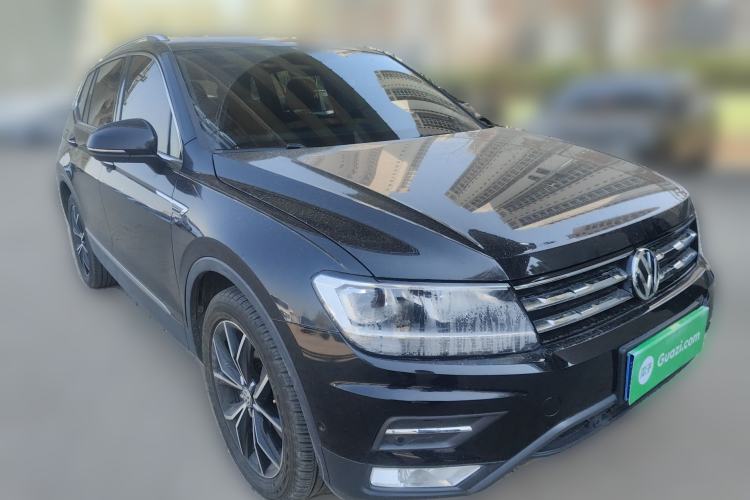 Used Volkswagen Tiguan L 2019 Revised 330TSI Automatic Two-Wheel Drive Smart & Luxury Edition China VI Standard Front Right 45 Deg