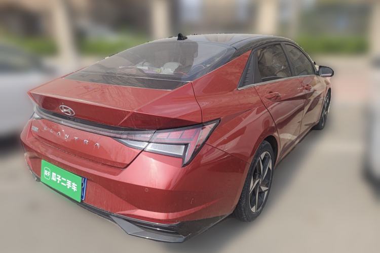 Used Hyundai Elantra 2021 1.5L CVT LUX Prestige Edition
