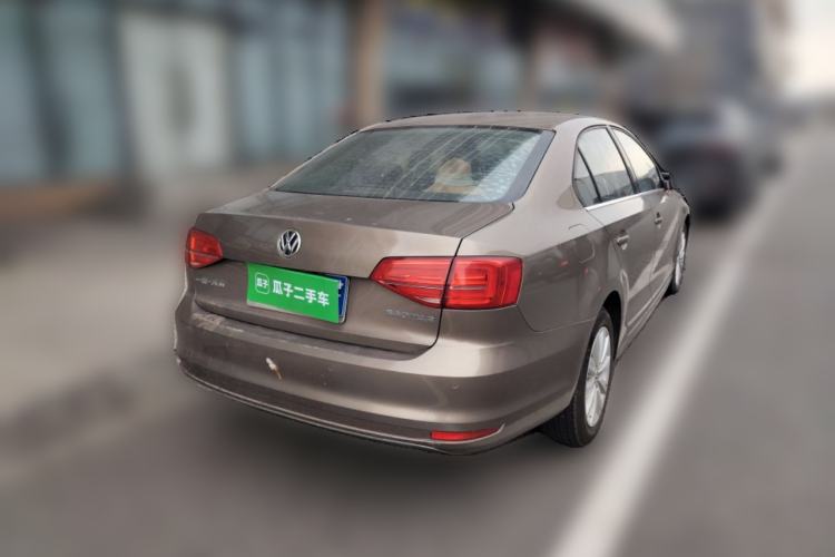 Used Volkswagen Sagitar 2015 1.6L Manual Comfort Model