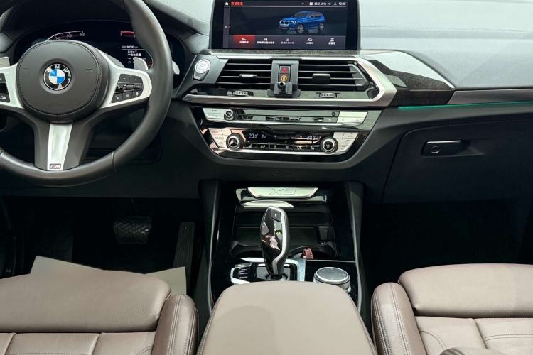 Used BMW X3 2021 xDrive30i Luxury Model with M Sport Package Audio And AC Panel