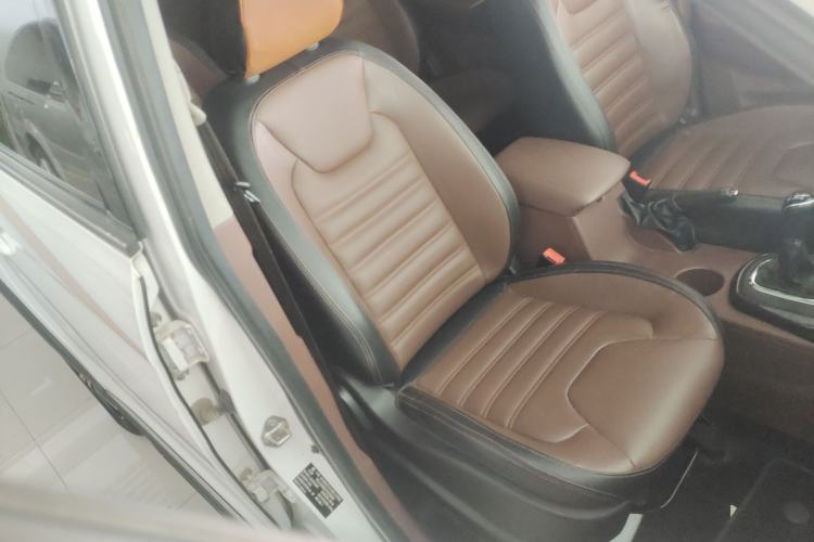 Used FORTHING SX6 2016 1.6L Manual Luxury Model