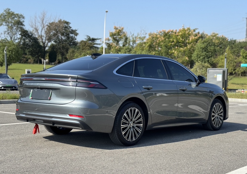 Geely Galaxy A7 2026 Model EM-i 235 km Starship Edition — снимка 15