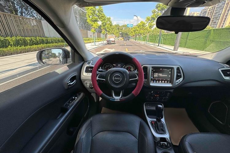 Used Jeep Compass 2017 200T Automatic Family Edition