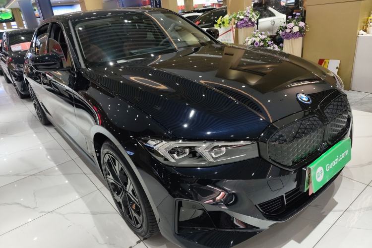 Used BMW i3 2025 eDrive 35 L Front Right 45 Deg