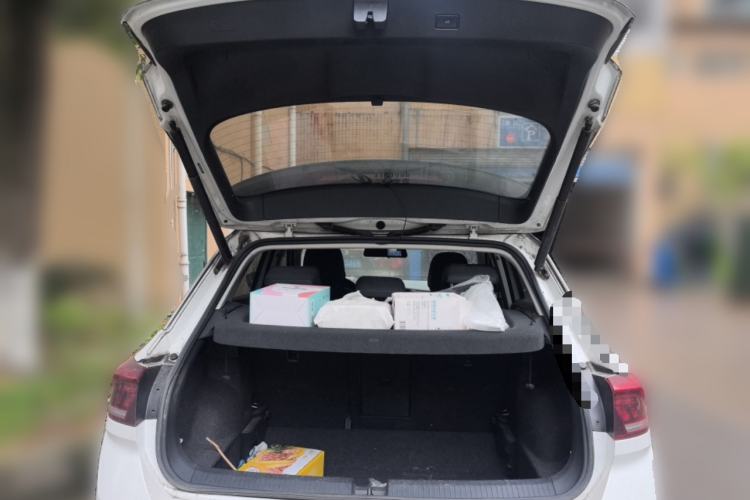 Used Volkswagen T-ROC 2018 280TSI DSG Two-Wheel-Drive Comfort Version China V Standard Trunk