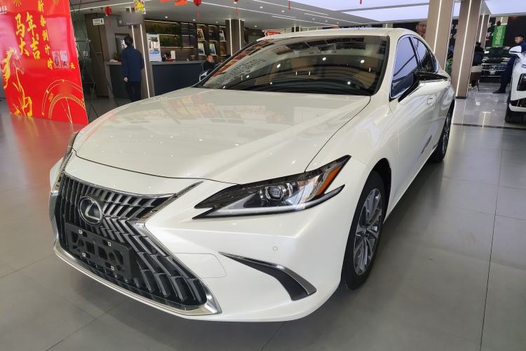 Used Lexus ES 2023 200 Excellence Edition