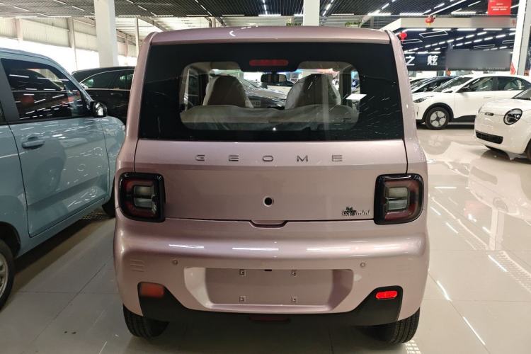 Used Geely Galaxy Panda 2024 Panda Mini 200km Endurance Bear
