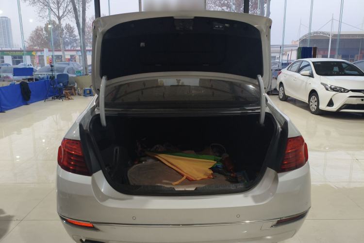 Used BMW 5 Series 2014 525Li Luxury Design Package
