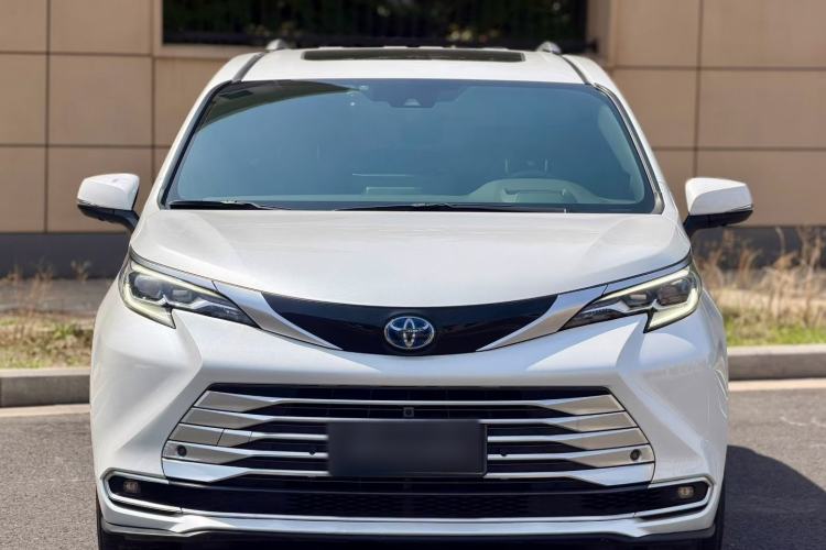 Used Toyota SIENNA 2021 2.5L Hybrid Platinum Edition Exterior 3