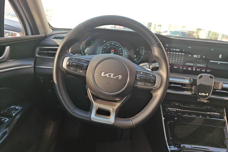 Used Kia K5 2025 1.5T Luxury Edition

