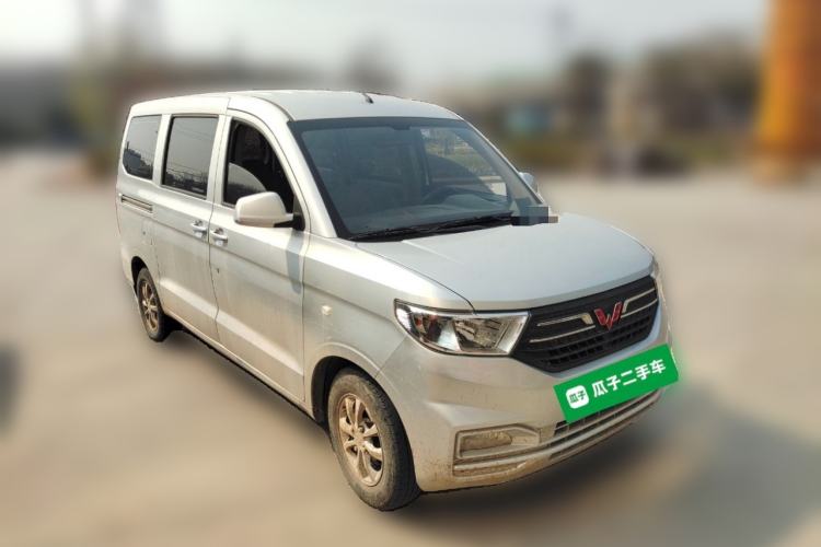 Used Wuling Hongguang V 2021 1.5L Enjoyment Edition LAR