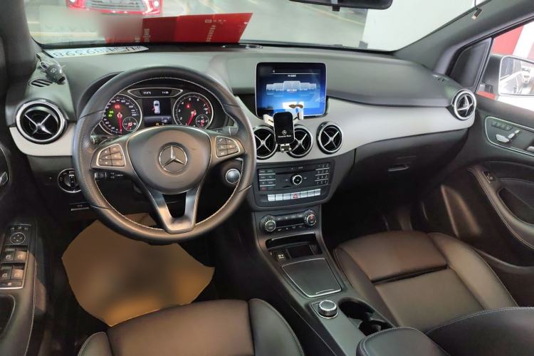 Used Mercedes-Benz B-Class 2017 B 200 Fashion Model
