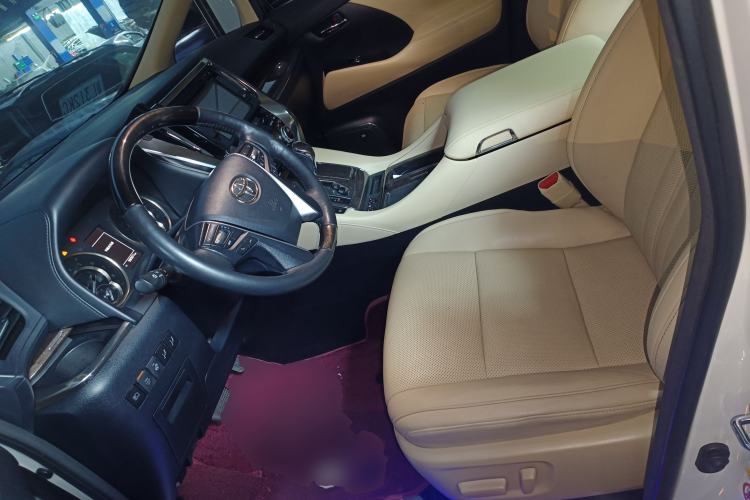 Used Toyota Alphard 2018 Revised Version 3.5L Premium Edition