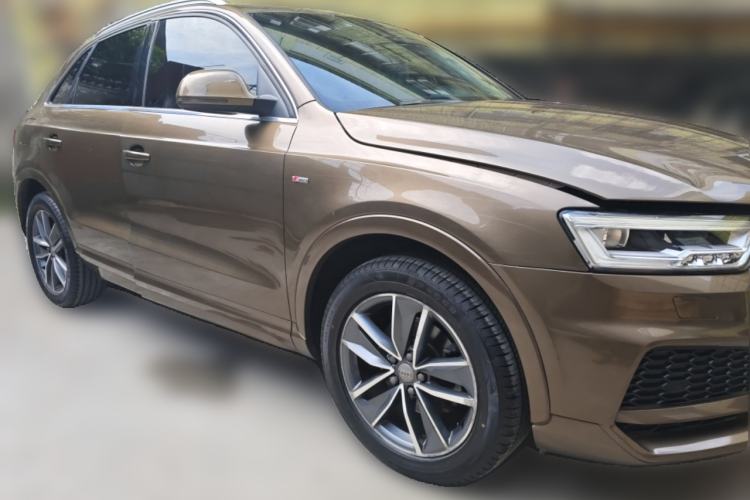 Used Audi Q3 2018 30th Anniversary Edition 30 TFSI Fashion Model Front Right 45 Deg