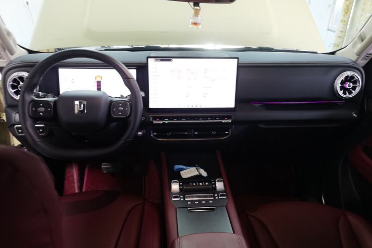 Used Tank 300 New Energy 2025 Hi4-T