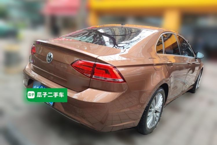 Used Volkswagen Lamando 2015 280TSI DSG Luxury Edition Rear Right 45 Deg