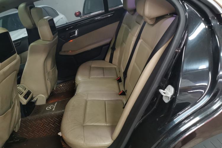 Used Mercedes-Benz E-Class 2010 E 300 L Fashion Model
