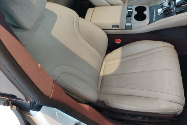 Used Denza Z9GT 2024 1100 Four-Wheel Drive Ultra Version
