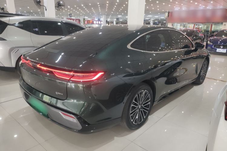 Used Geely Galaxy Galaxy 8 2025 130km EM-i Deluxe Edition
