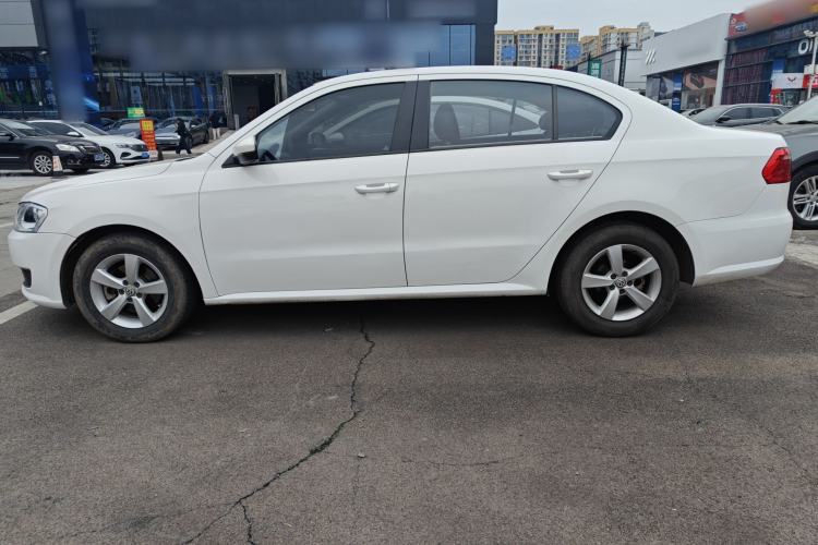 Used Volkswagen Lavida 2013 Revised Classic 1.6L Automatic Fashion Edition
