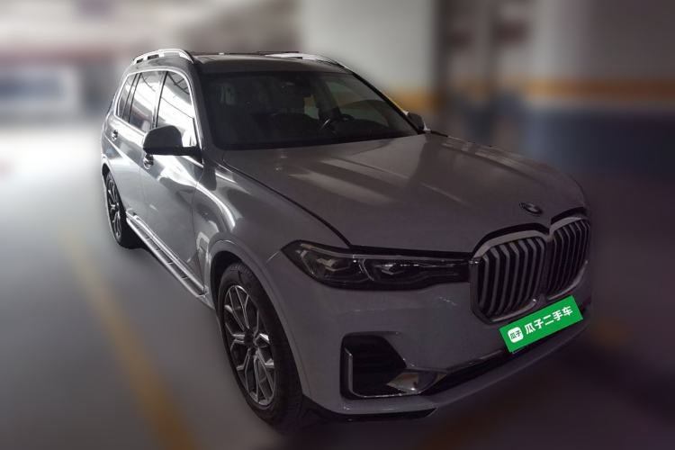 Used BMW X7 2021 xDrive40i Luxury Package with Leading Features
