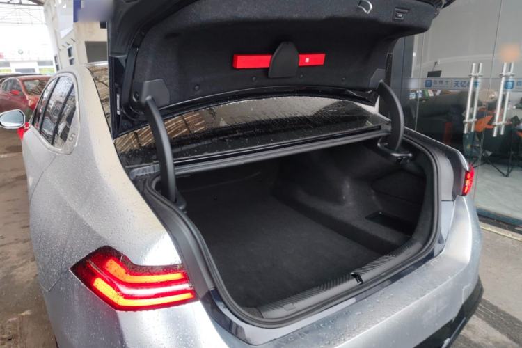 Used BMW 5 Series 2025 525Li M Sport Package