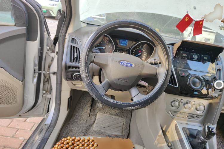 Used Ford Focus 2012 Sedan 1.6L Manual Comfort Model