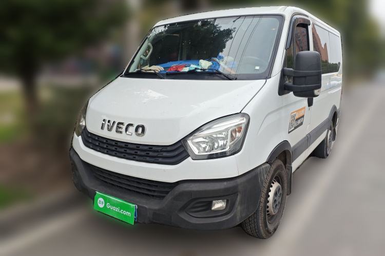 Used Iveco Eurocargo 2021 2.0T Manual Super-Rui Short Wheelbase Low-Roof Side-Hinged Door F1A