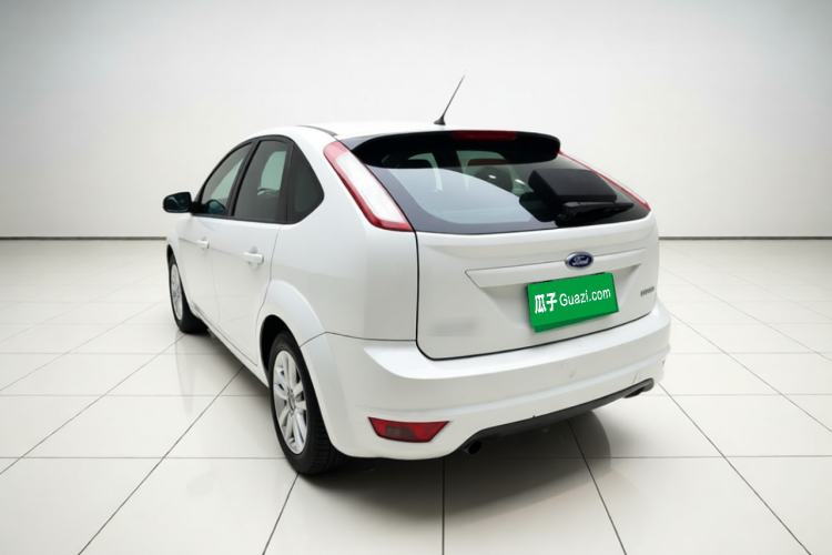 Used Ford Focus 2013 Hatchback Classic 1.8L Automatic Base Model Rear Left 45 Deg