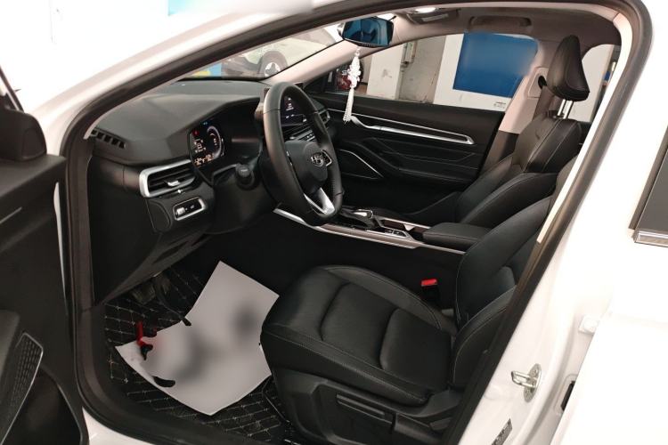 Used Geely Auto Emgrand 2023 4th Generation Champion Edition 1.5L CVT Prestige Model
