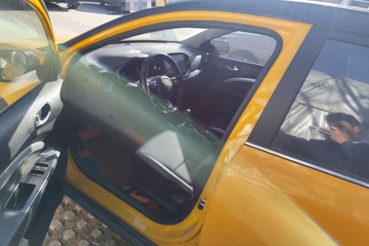 Used Kia kx1 Stonic 2021 1.4L CVT Fun & Sunroof Model