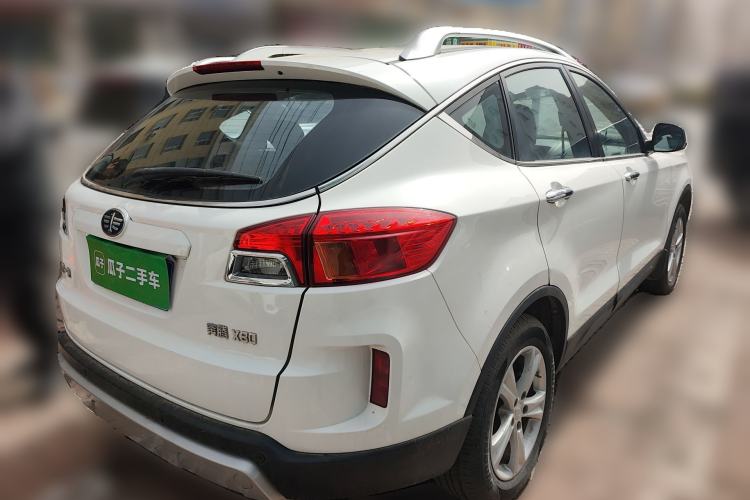 Used Bestune X80 2016 2.0L manual Comfort trim level
