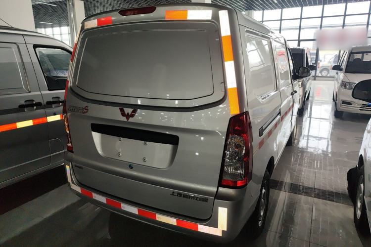 Used Wuling Rongguang S 2023 1.5L Basic Enclosed-Window Vehicle 2 Seats
