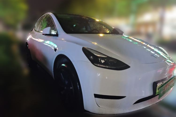 Used Tesla Model Y 2023 Rear-Wheel-Drive Version
